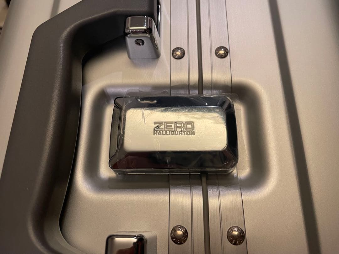 ZERO HALLIBURTON ゼロハリバートン 4輪キャリーケース