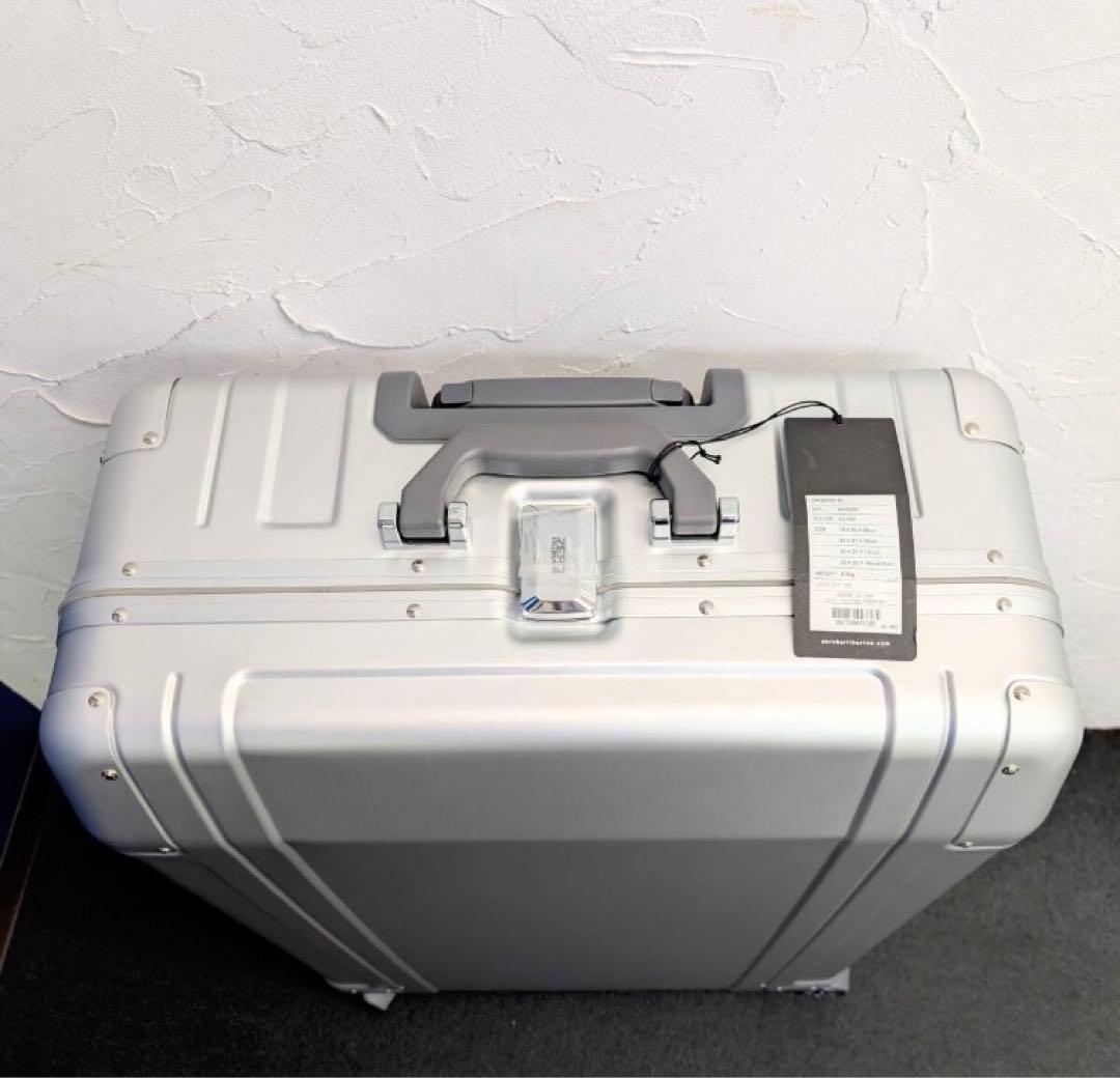 ZERO HALLIBURTON ゼロハリバートン 4輪キャリーケース