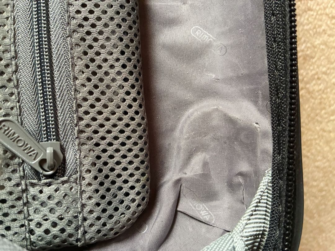 Rimowa (リモワ) 機内持ち込みサイズ2輪