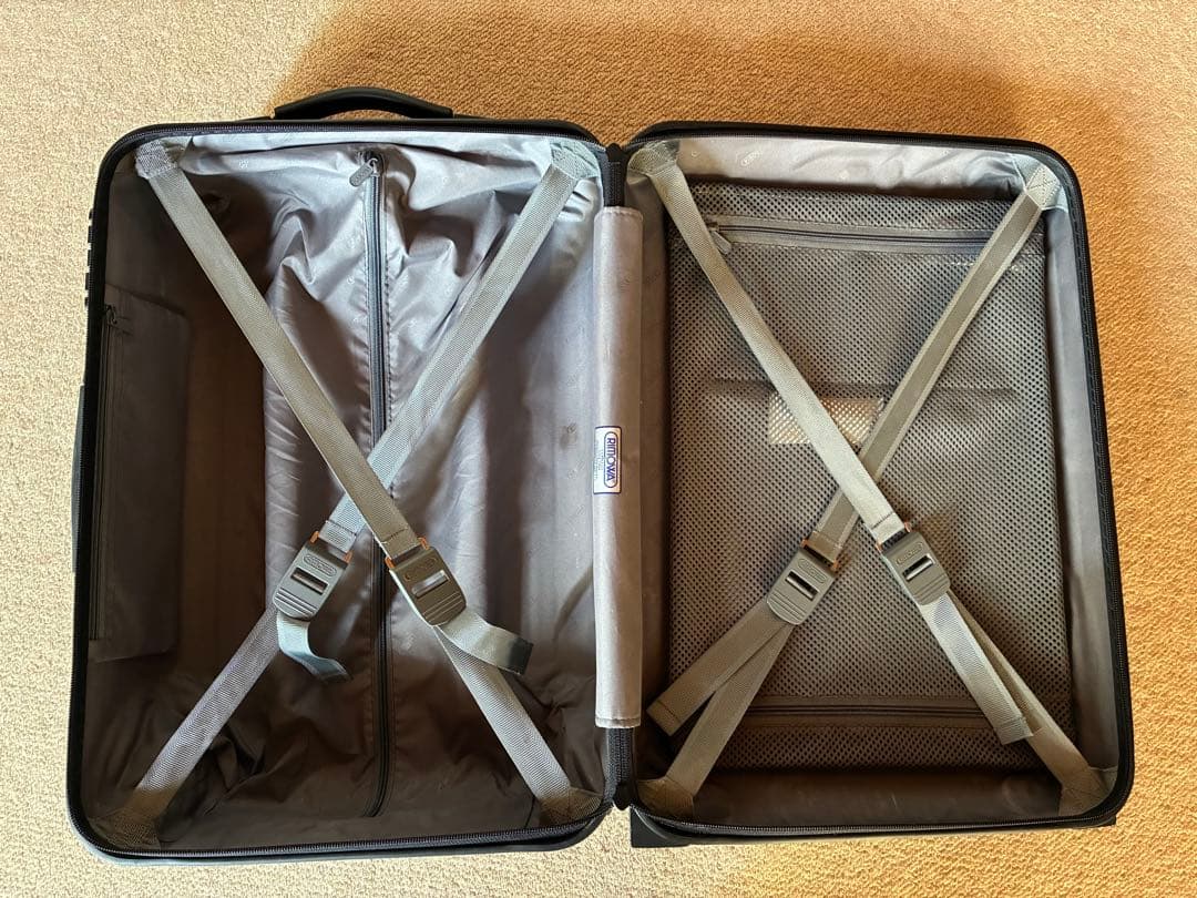 Rimowa (リモワ) 機内持ち込みサイズ2輪