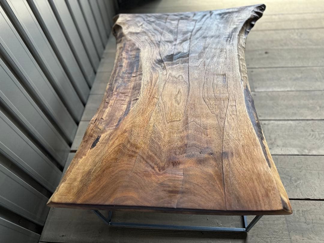 【早い者勝ち！SALE！】一枚板テーブル　ウォールナット　鉄脚　テーブル　カフェ