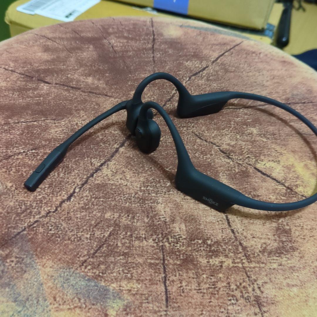 SHOKZ OPENCOMM 2 UC 骨伝導イヤホン