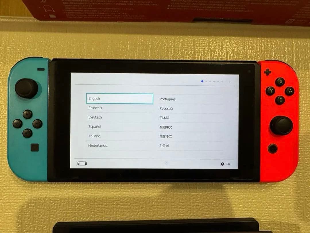 【オマケ多数】美品　Nintendo switch本体箱あり