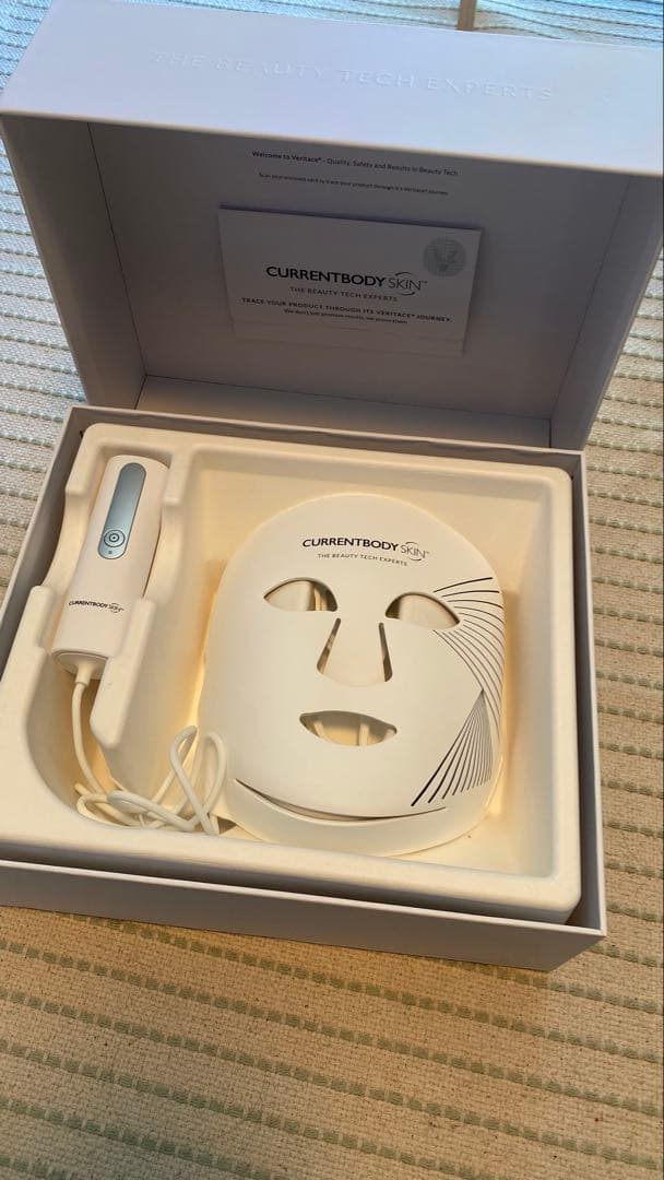 CurrentBody Skin LEDライトセラピーマスク シリーズ2 美顔器