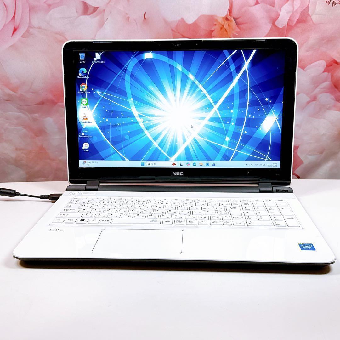 新品爆速SSD✨ノートパソコン✨windows11✨カメラ✨オフィス✨薄型✨白