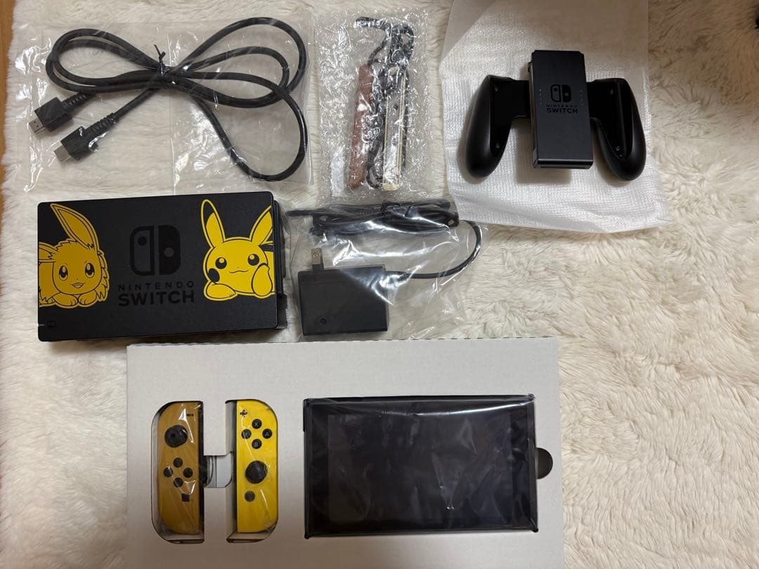 Nintendo switch イーブイセット+初期proコン+LANアダプター