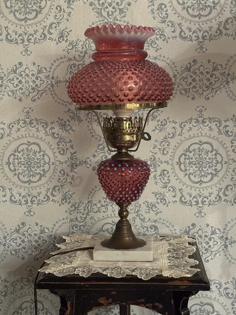 フェントン　ホブネイル　クランベリー　オパールセント　ランプスタンド