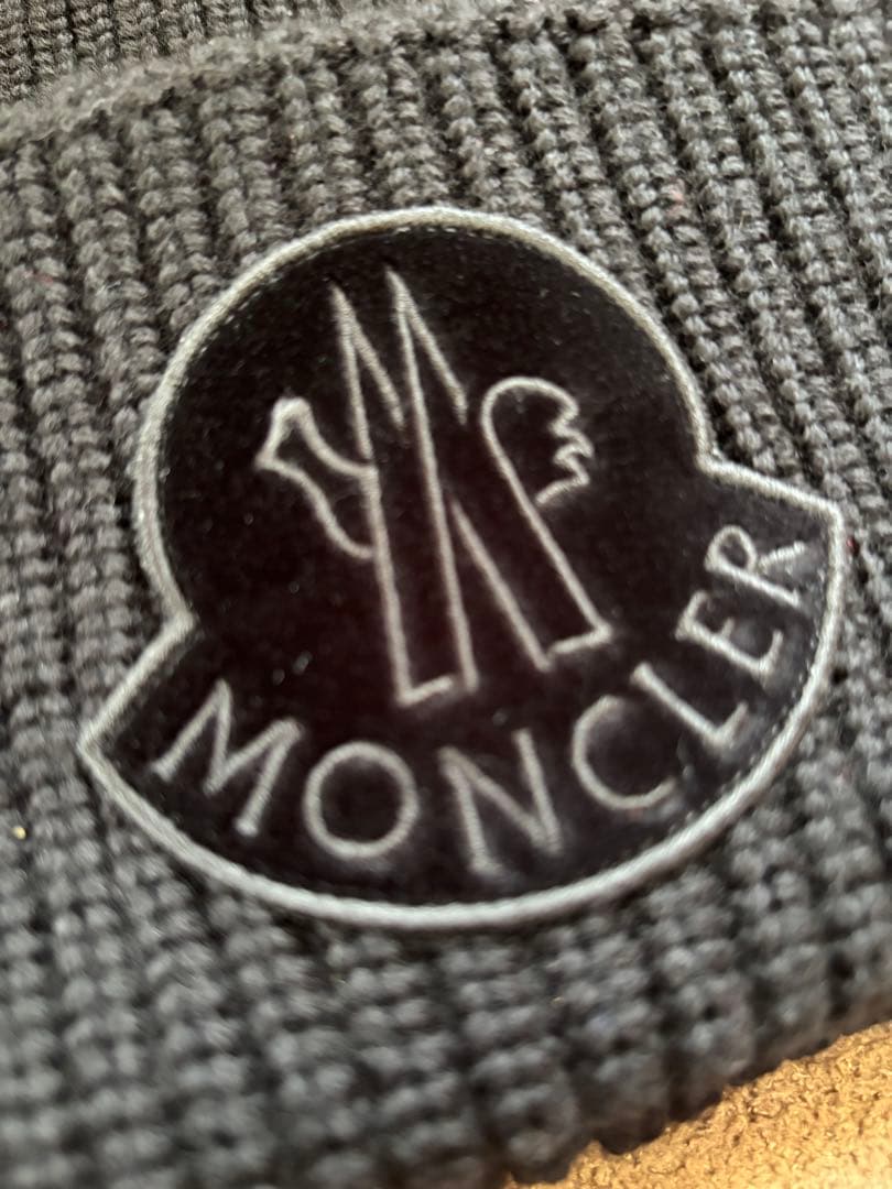 MONCLER モンクレール ニット帽　ビーニー　ニットキャップ　ビッグワッペン