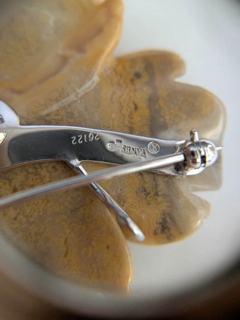 YANES ヤーネス ブローチ兼トップ フラワーモチーフ 750WG刻印