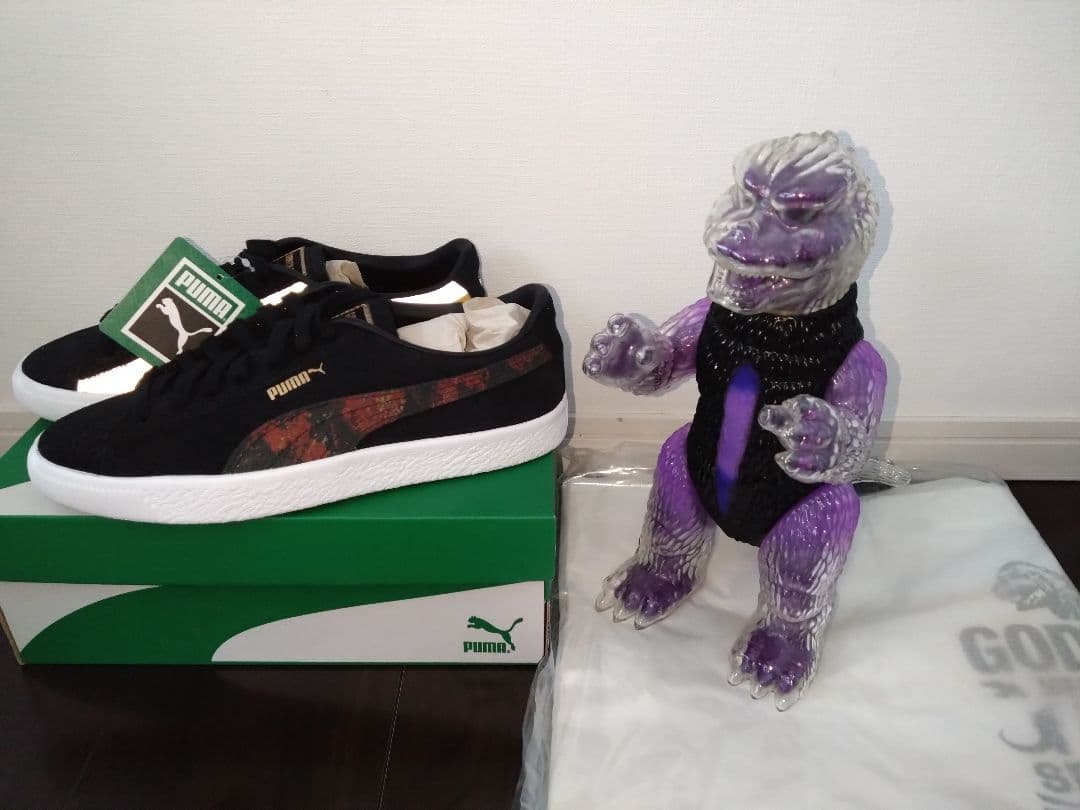 ■新品未使用■シークレットベース ゴジラ ソフビ PUMA スニーカー セット