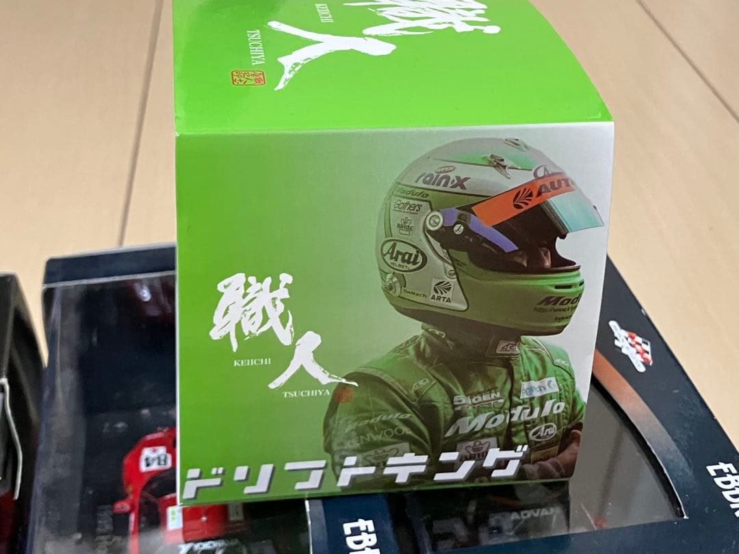 土屋圭市ミニカー&ミニチュアヘルメットセット売り！