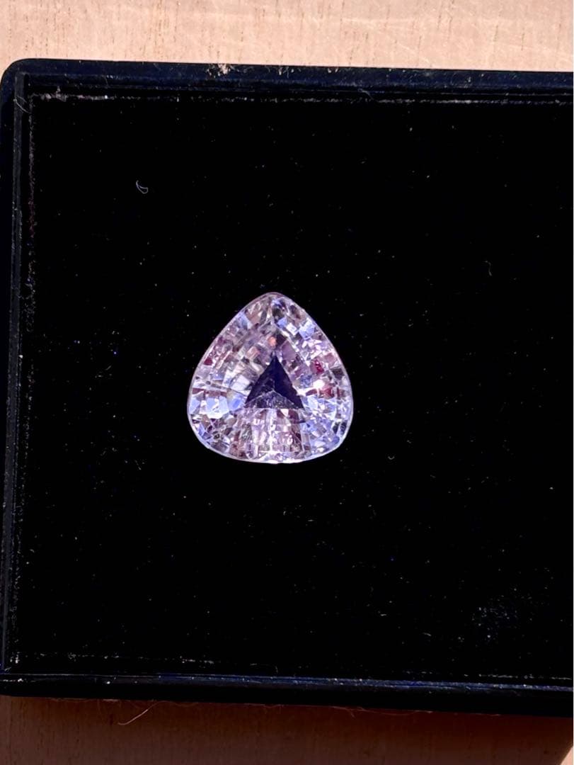 希少‼︎ アフガニスタン産高品質クンツァイト大粒！8.96ctソ付き