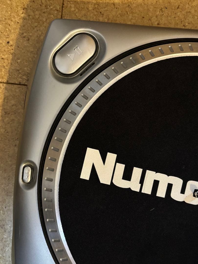 Numark TT200 ターンテーブル