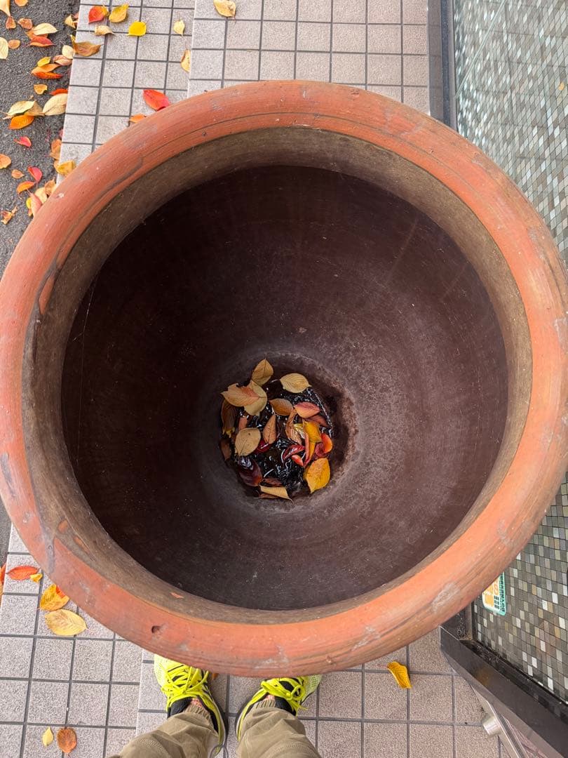 【特大の甕（かめ）】大型陶器製円筒形壺