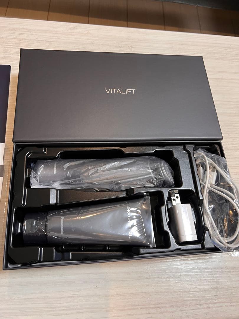 極美品★panasonic 美顔機　バイタリフトRF