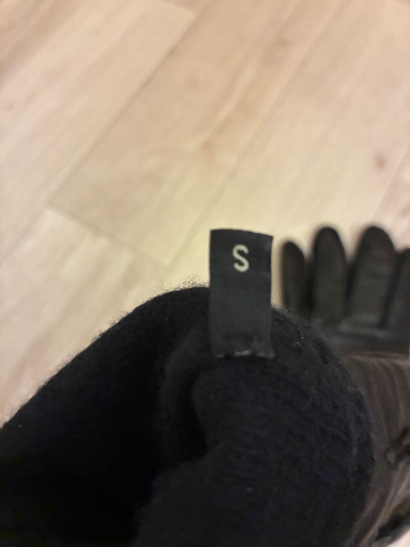 ダンヒル　レザー製 黒手袋 エンブレム付き