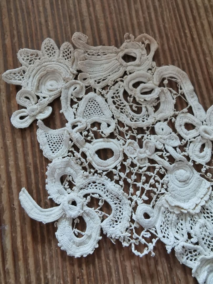 アンティーク アイリッシュクロシェレース 多層パンジー向日葵三つ葉 手編ドイリー