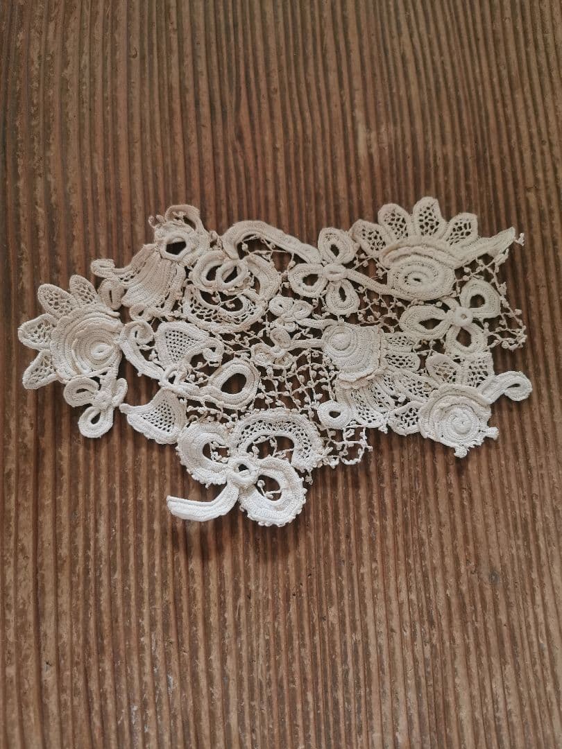 アンティーク アイリッシュクロシェレース 多層パンジー向日葵三つ葉 手編ドイリー