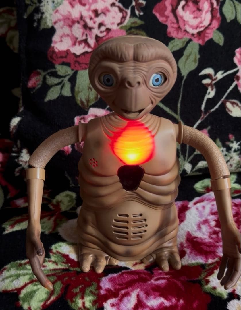 インタラクティブ E.T. フィギュア