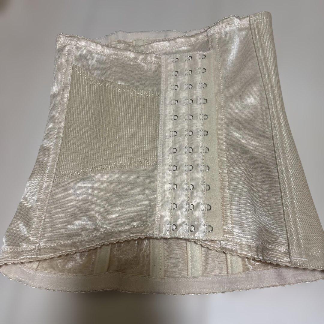 フォーシスアンドカンパニー　ブライダルインナー