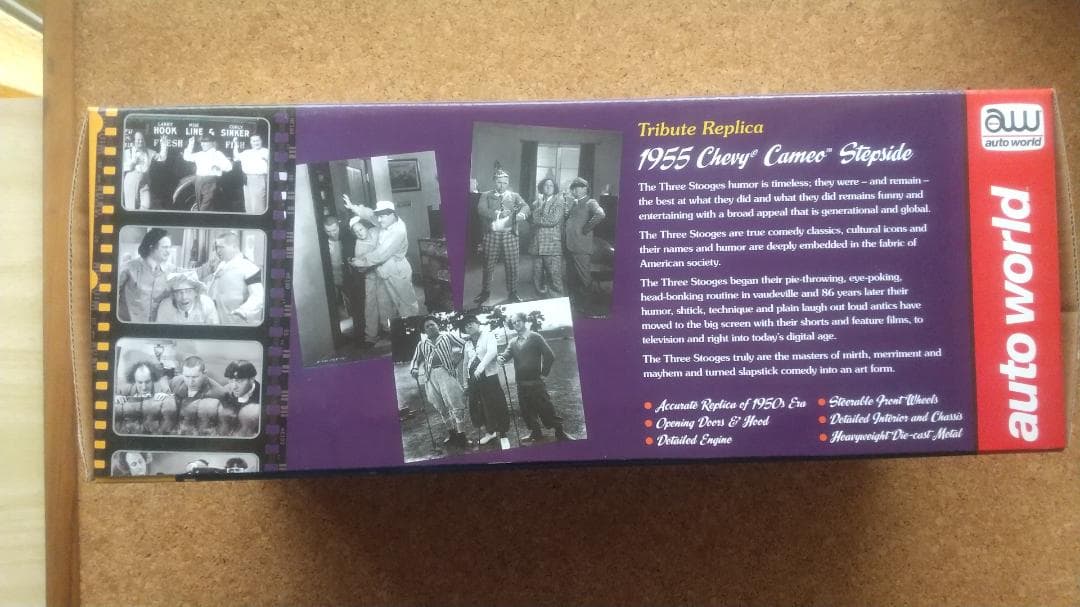 1/18オートワールド 1955 シボレー カメオ ステップサイド