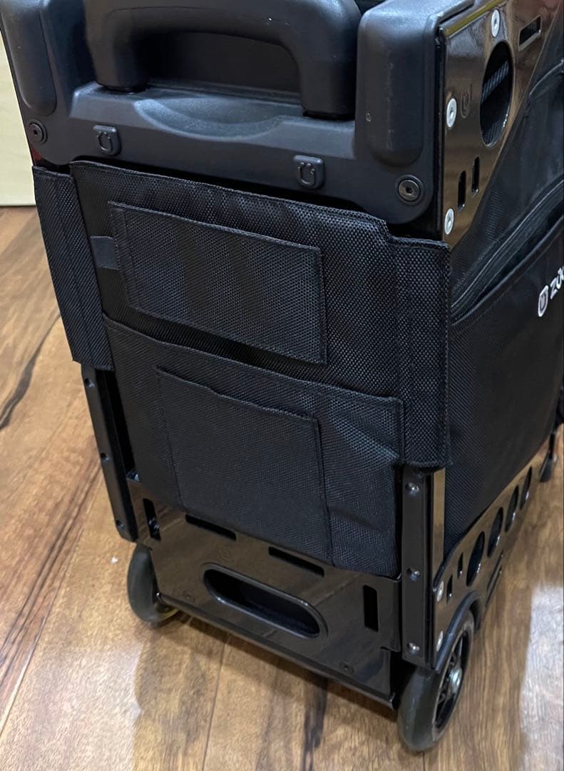 ZUCA Pro Travel Black/Black ズーカ プロ 座れる