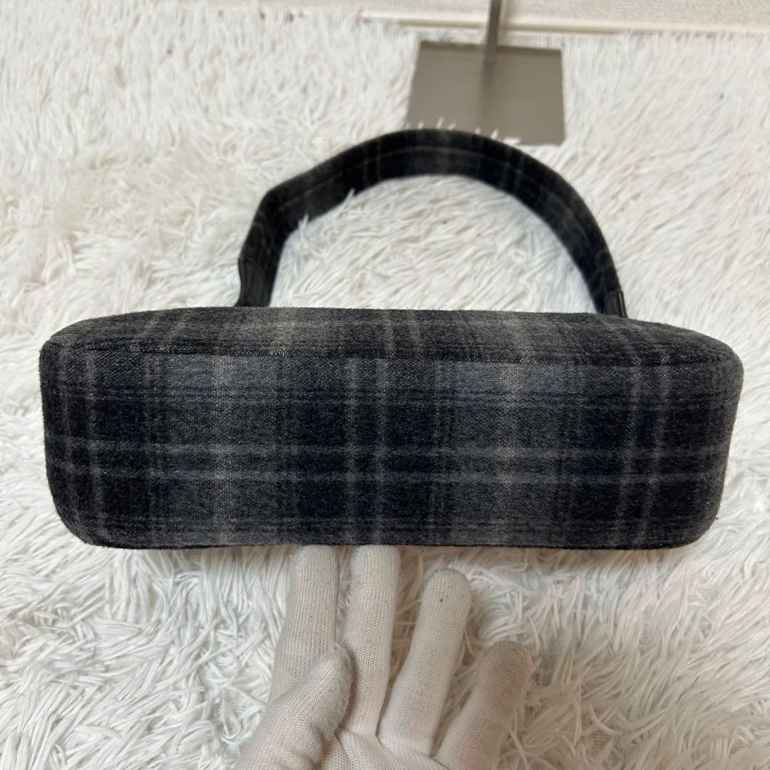 【希少✨ウール/チェック】フェラガモ　ワンショルダーバッグ　グレー　Y2K 美品