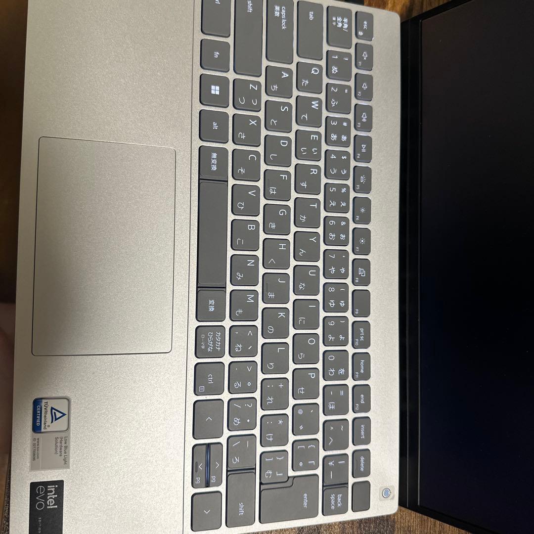 T*a様 Inspiron 13 5330です！