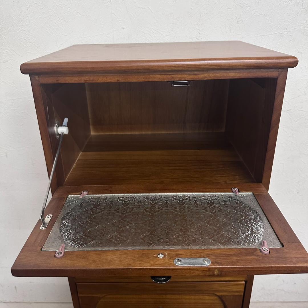 はな　訳あり　アンティーク調　擦りガラス　チェスト　 キャビネット