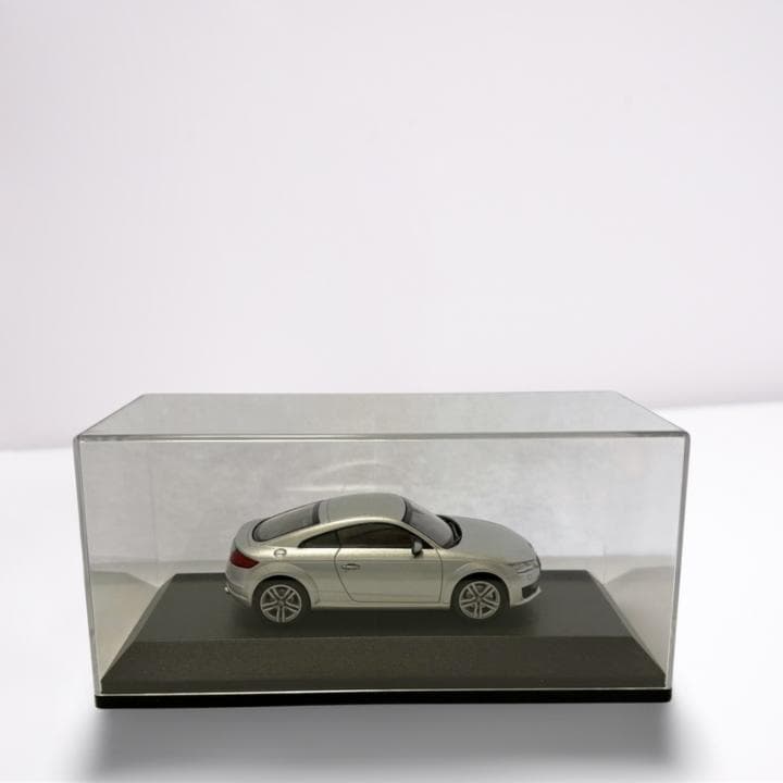 【新品】Audi TT Coupé ミニカー シルバー 1:43