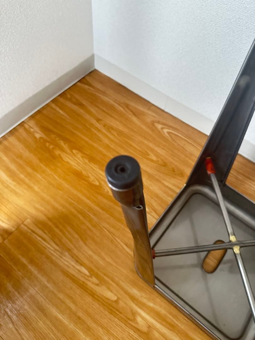 【6/27（金）13時迄の出品】TOLIX Hスツール