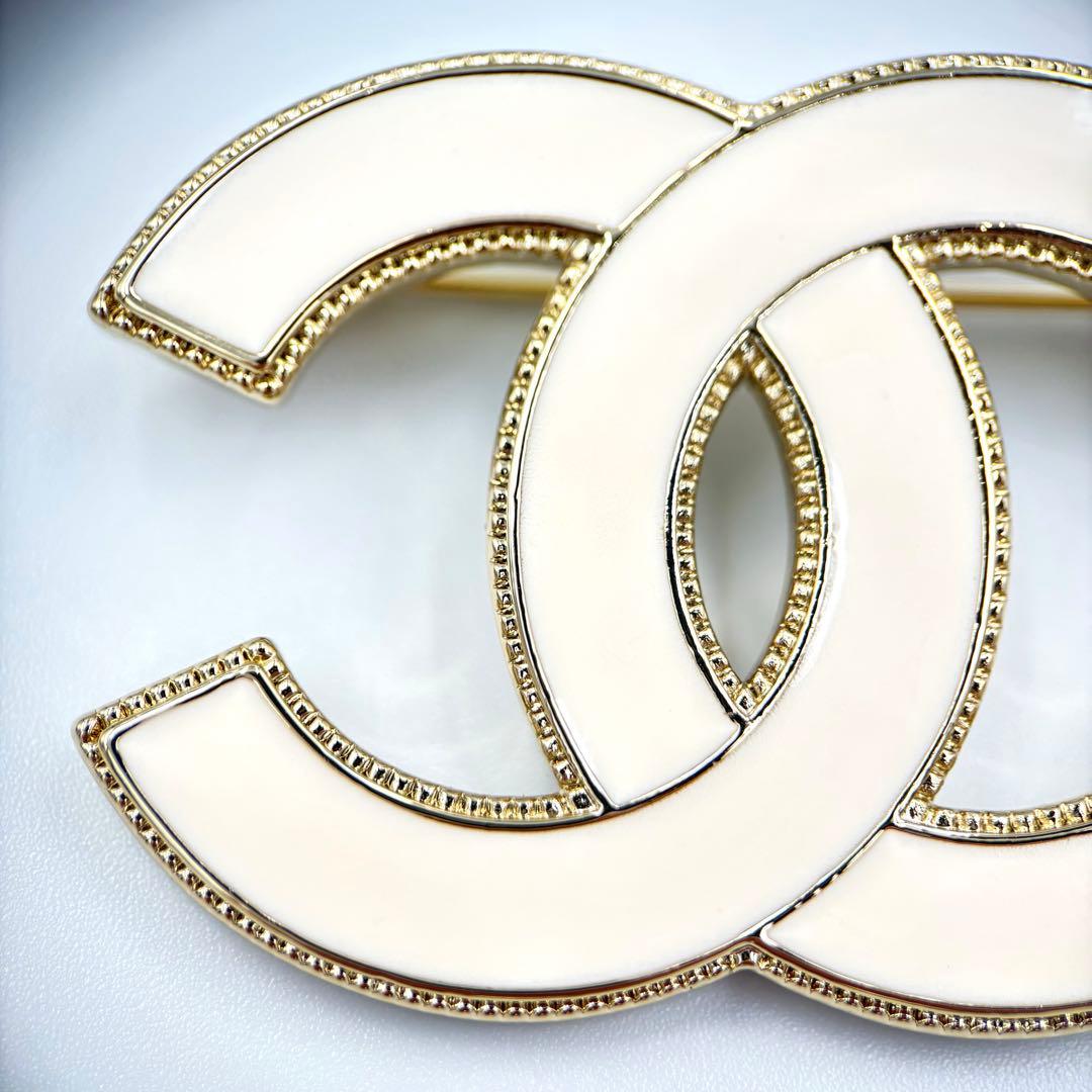 【美品】シャネル CHANEL ブローチ ココマーク ホワイト ゴールド