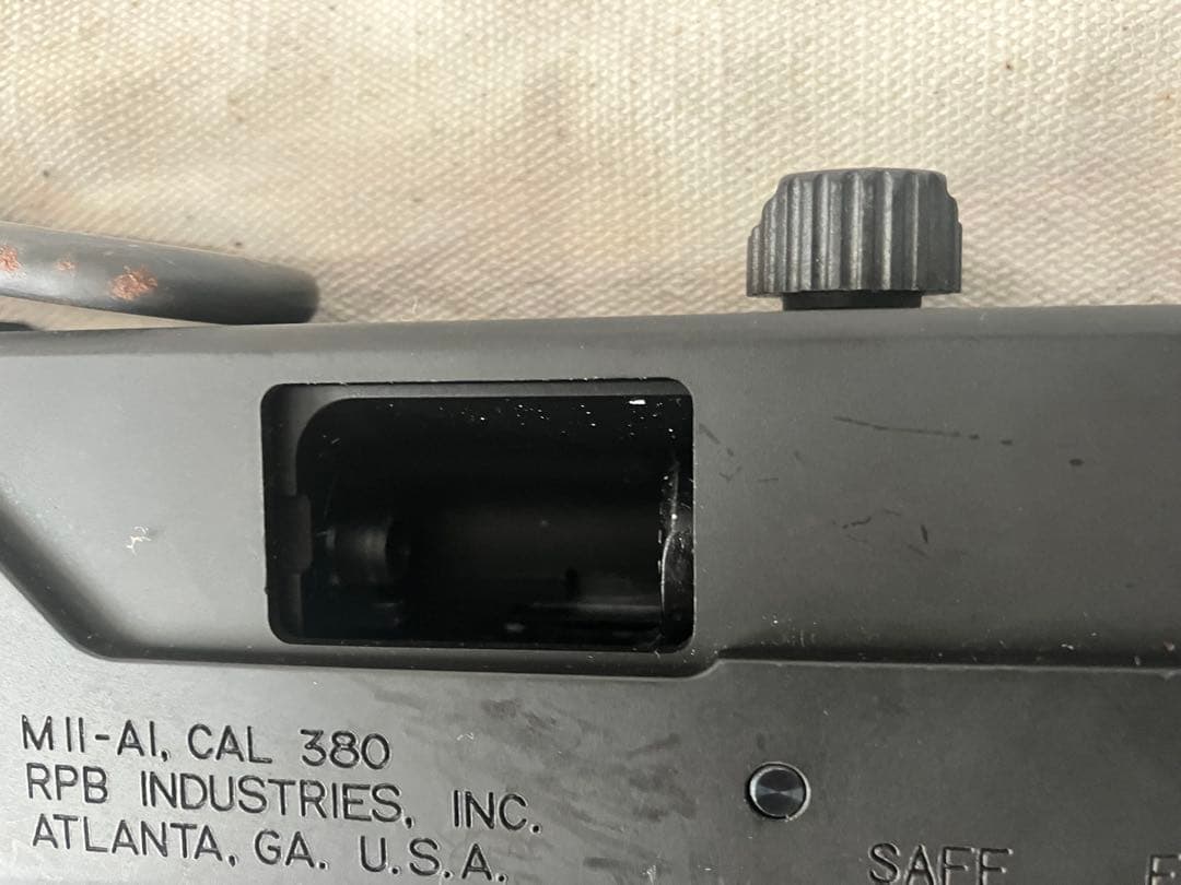 【ジャンク】　KSC M11 A1 ガスガン　System7 搭載