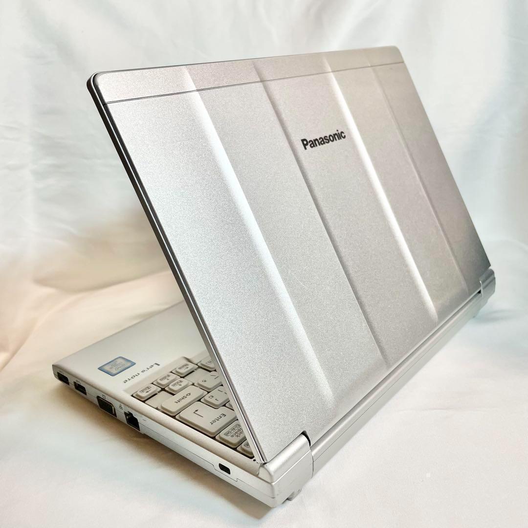 ノートパソコン軽量 第８世代 i5/8GB/SSD256 Office 141