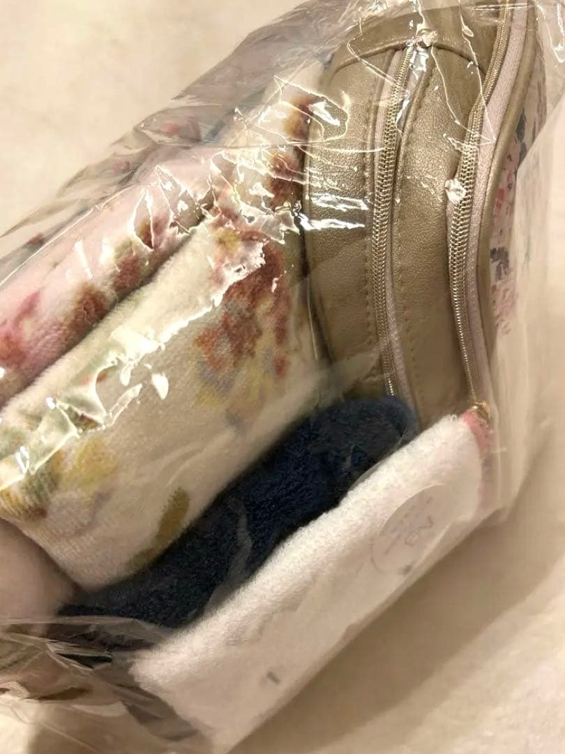 LAURA ASHLEY タオル　ハンカチ　ポーチ　ギフト　セット　プレゼント