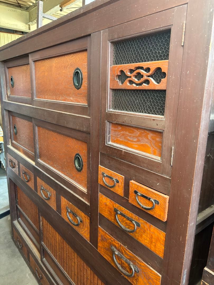 岐阜県揖斐郡池田町まで　水屋箪笥　176×174㎝　アンティーク　時代箪笥