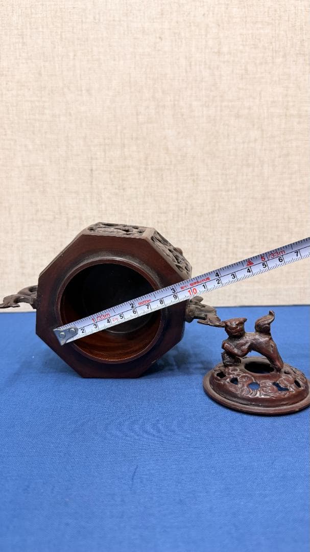 【一点物｜重厚透彫】銅製 六角蓋付香炉｜瑞獣摘み｜実心銅の重厚感｜高さ約15cm