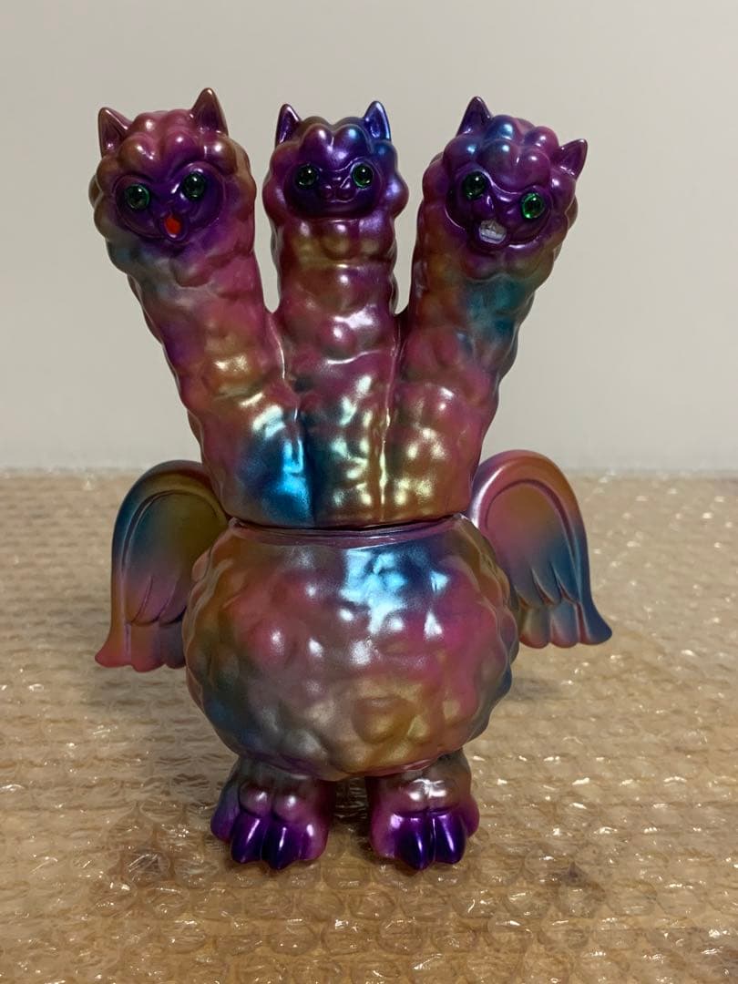 アートジャンキー 三頭獣王キングパカラ 狂気（桐箱入り） ソフビ