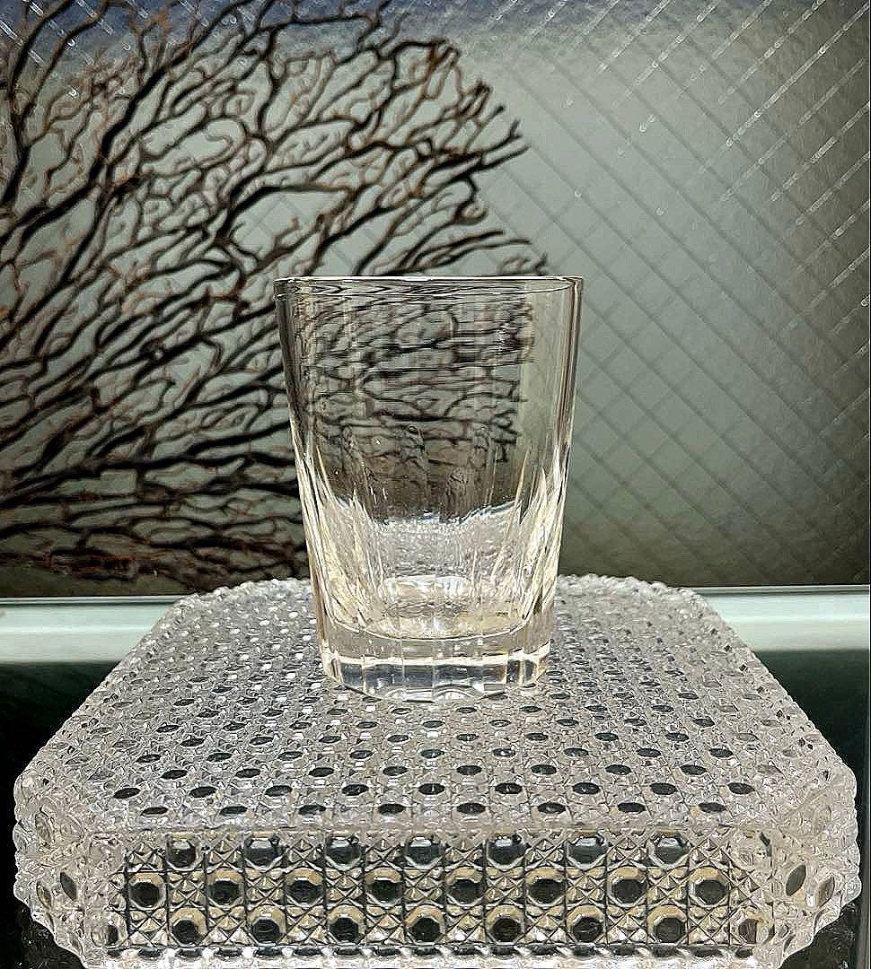 骨董　時代ガラス　希少　寸胴型　切子　水飲みコップ　ウランガラス　１客