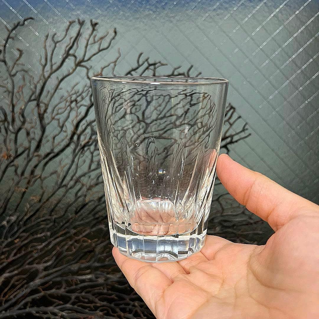 骨董　時代ガラス　希少　寸胴型　切子　水飲みコップ　ウランガラス　１客