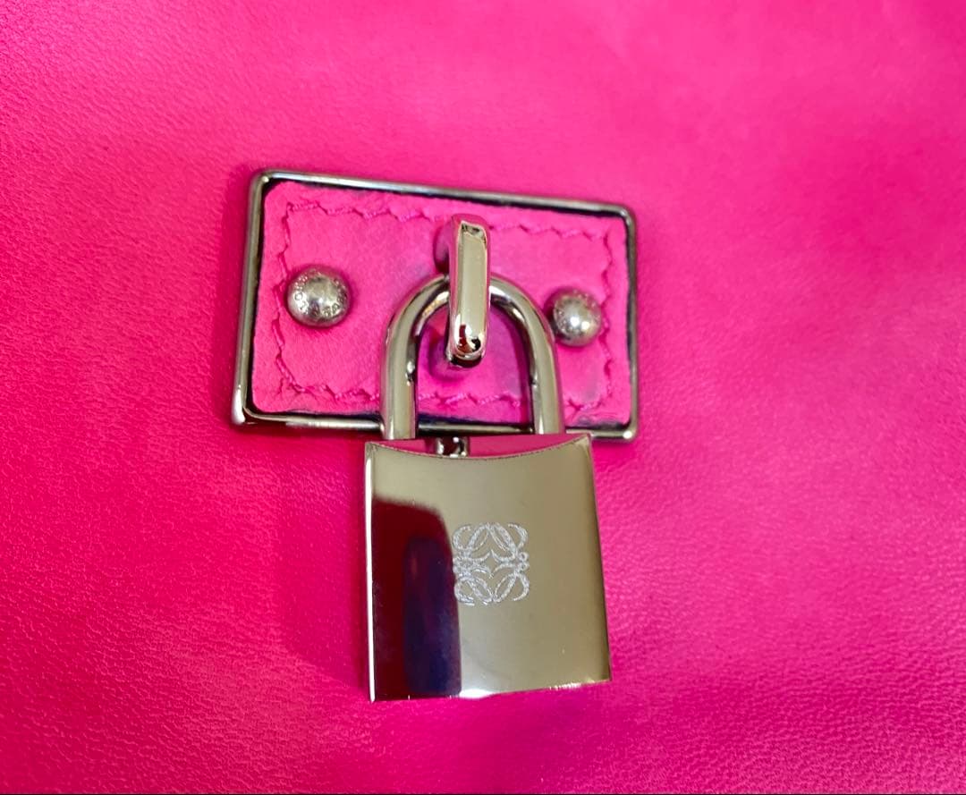 ロエベ LOEWE ハンドバッグ カリエ ピンク シルバー レザー ナッパアイレ