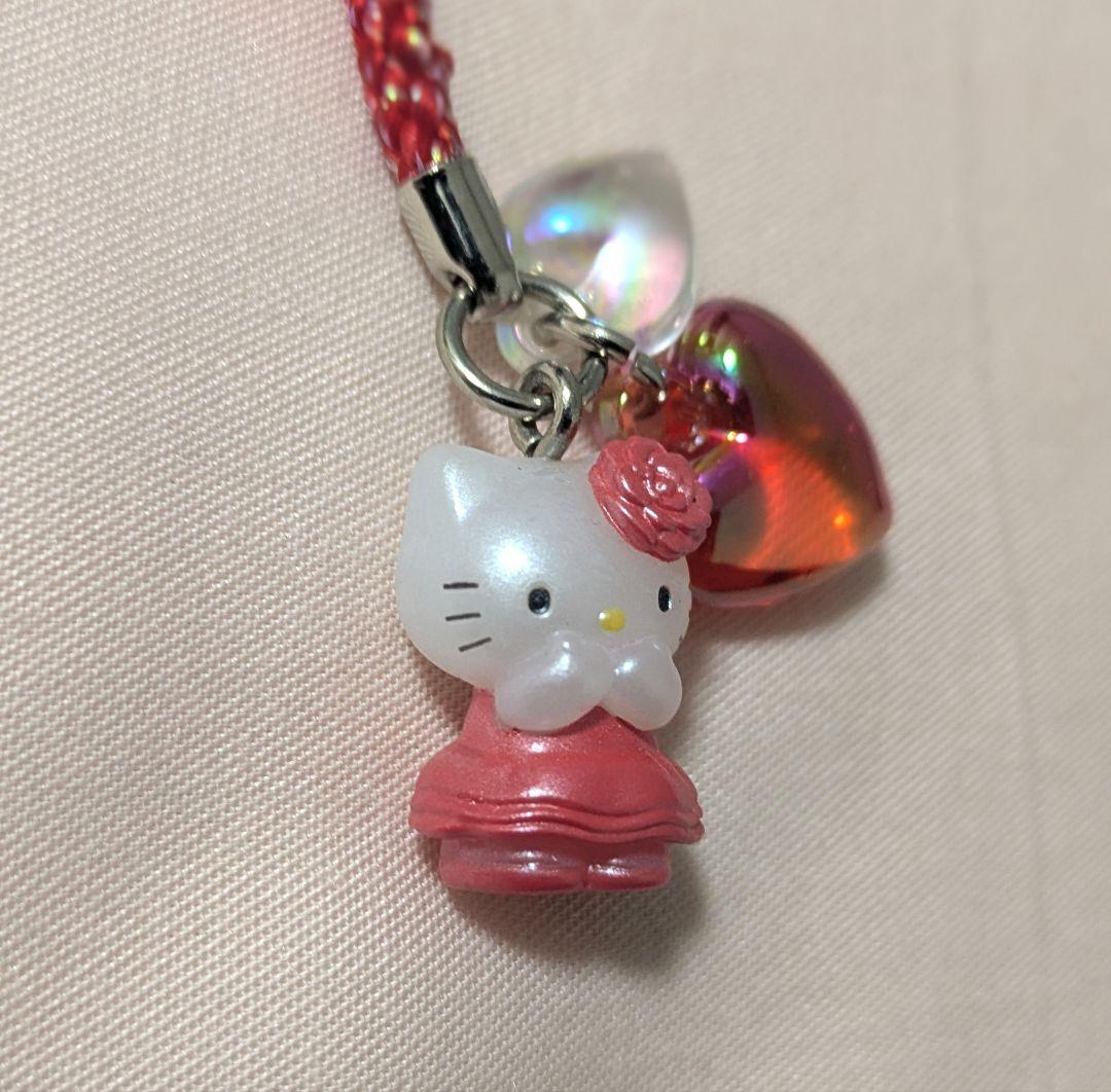 ハローキティ　ハート根付け