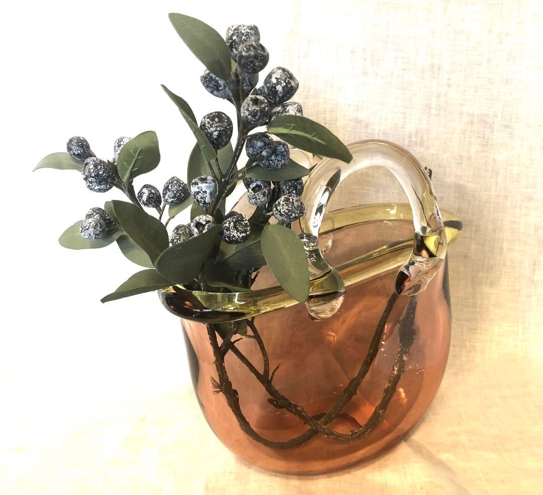 吹きガラス・花かご型花瓶&ペーパーウエイト