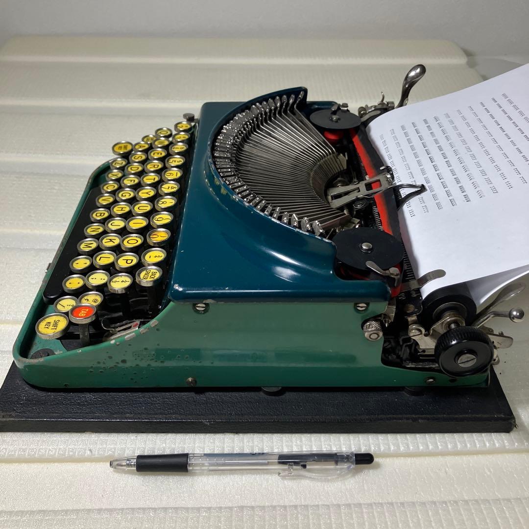 イ*ド様 レミントンポータブル タイプライター グリーン 1928年〜 アンティ