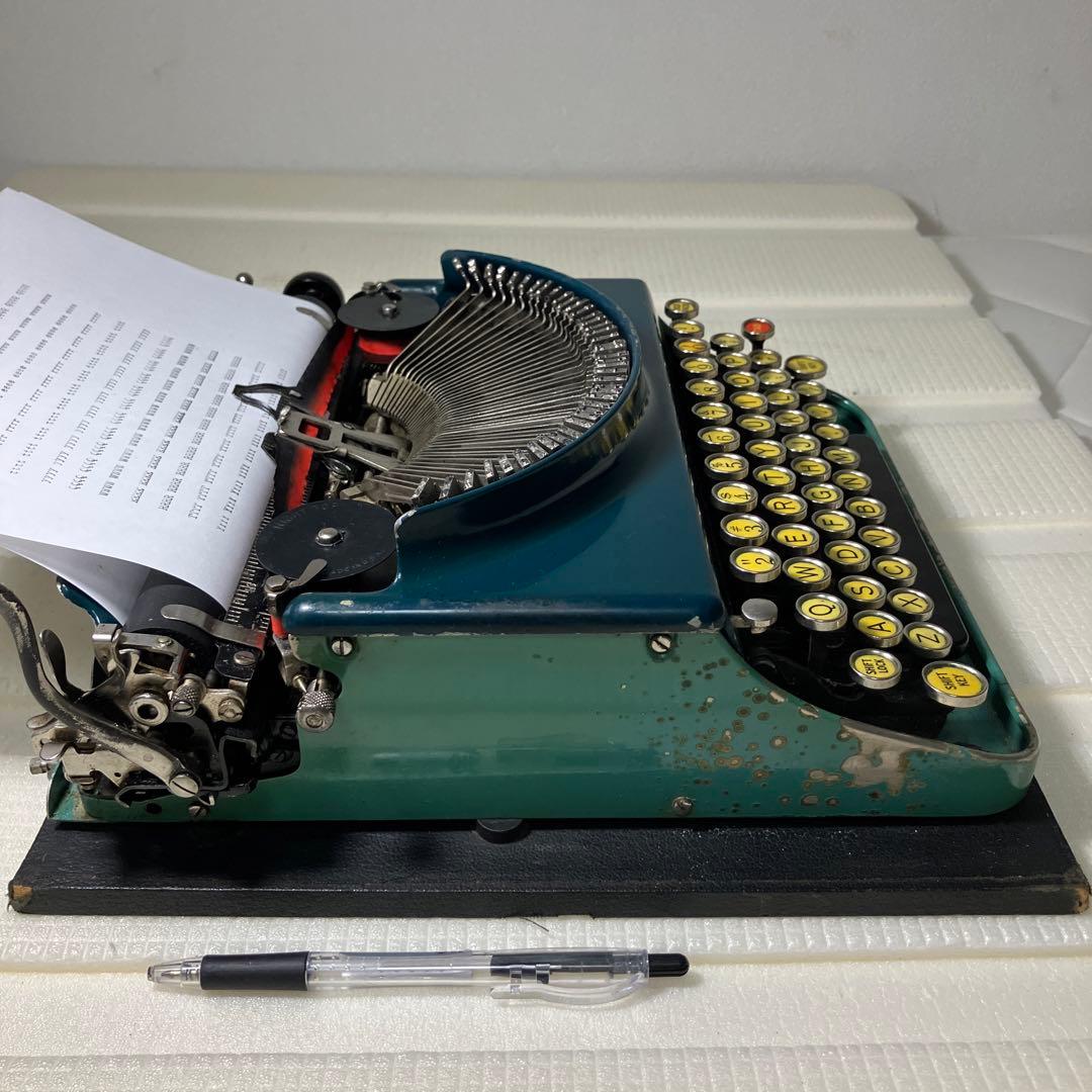 イ*ド様 レミントンポータブル タイプライター グリーン 1928年〜 アンティ