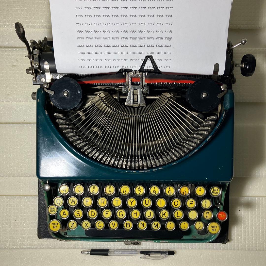 イ*ド様 レミントンポータブル タイプライター グリーン 1928年〜 アンティ