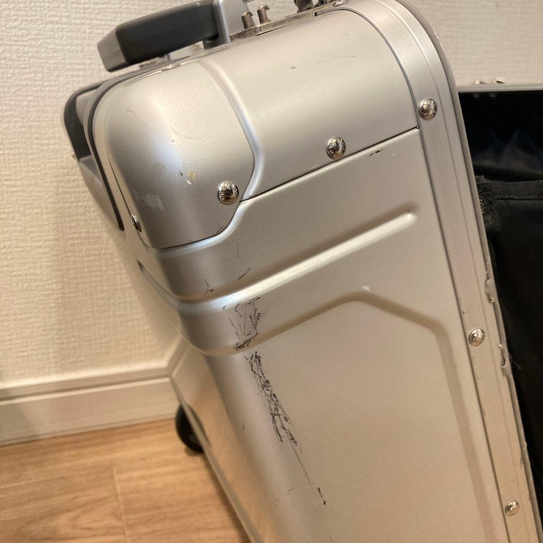 zerohalliburton Geo Aluminum 3.0 キャリーケース