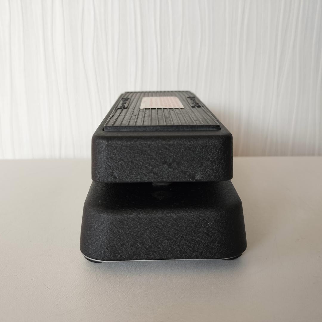 Jim Dunlop CRY BABY GCB-95（ワウ・ペダル）