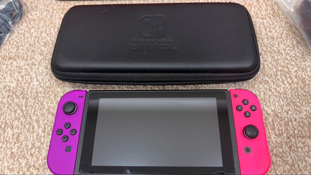 Nintendo Switch 新モデル　本体 ピンクｘパープル