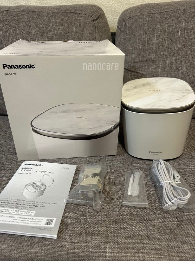 未使用級　Panasonic スチーマーナノケア　EH-SA0B-N
